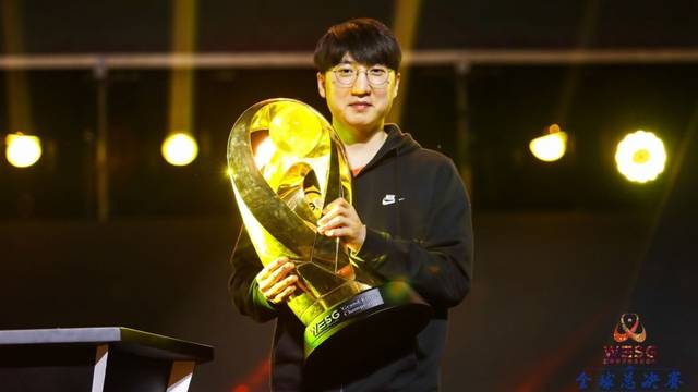 热门话题 热门话题