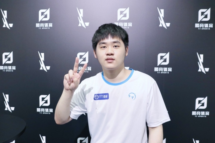 以巴塞罗那 以巴塞罗那